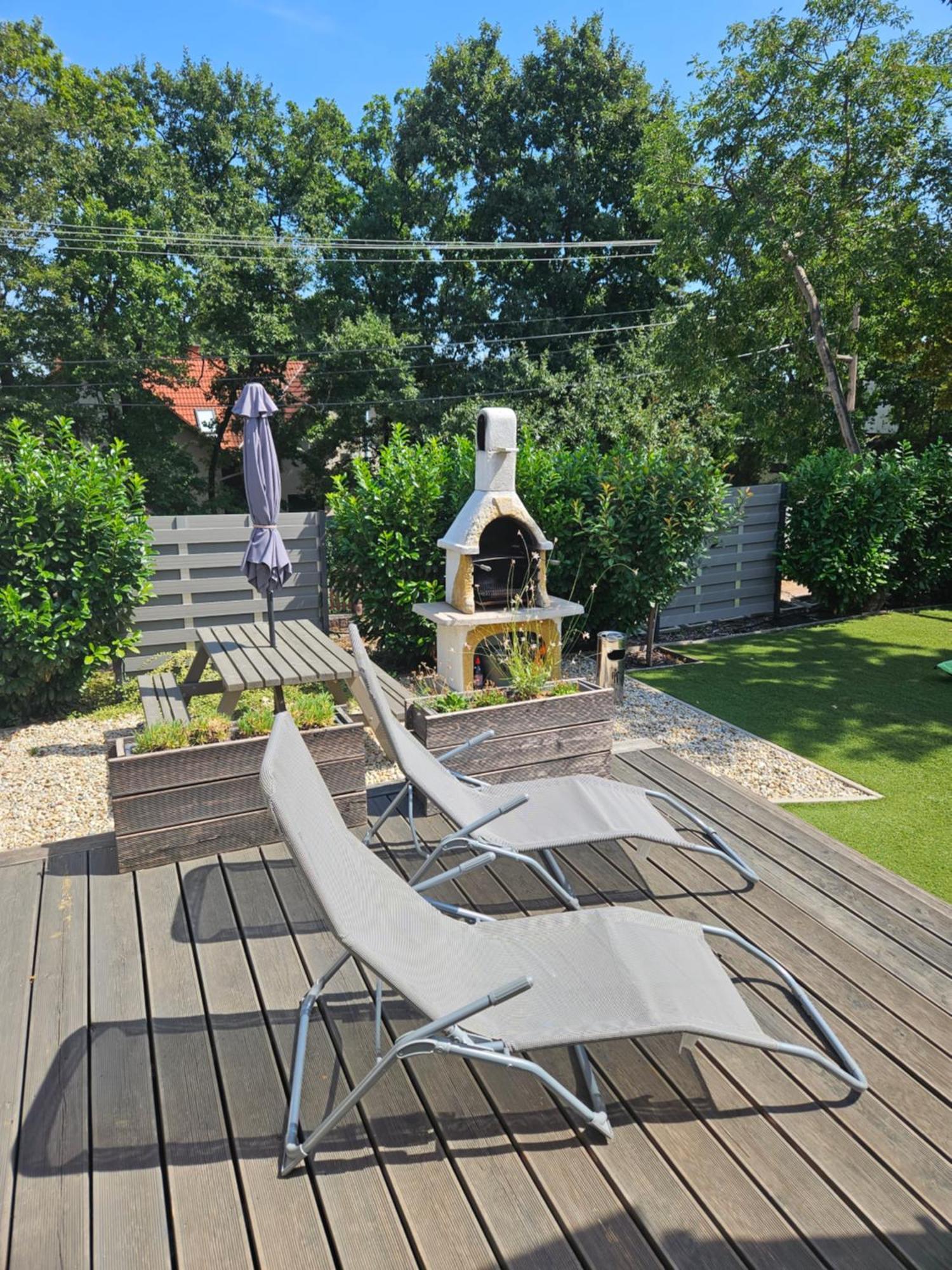 Bowery Guest Houses - Arnyas Vendeghazak Balatonalmádi Zewnętrze zdjęcie